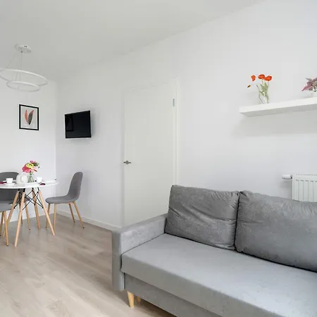 Nowoczesny Apartament Z Parkingiem By Noclegi Renters Apartamento *