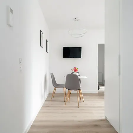 Nowoczesny Apartament Z Parkingiem By Noclegi Renters *
